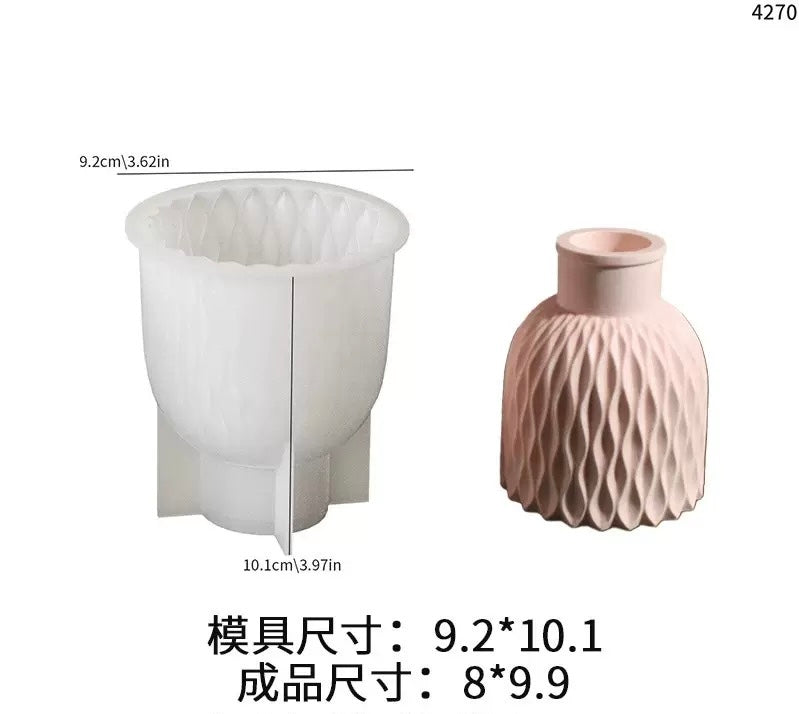 Wavy Ribbed Vase Mold