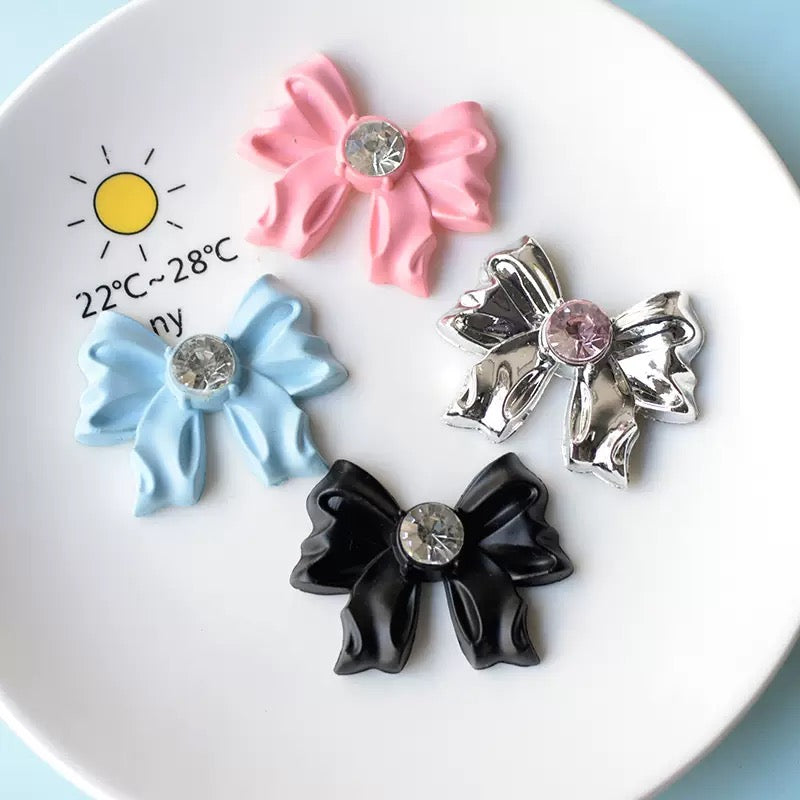 Folded Bow Charm