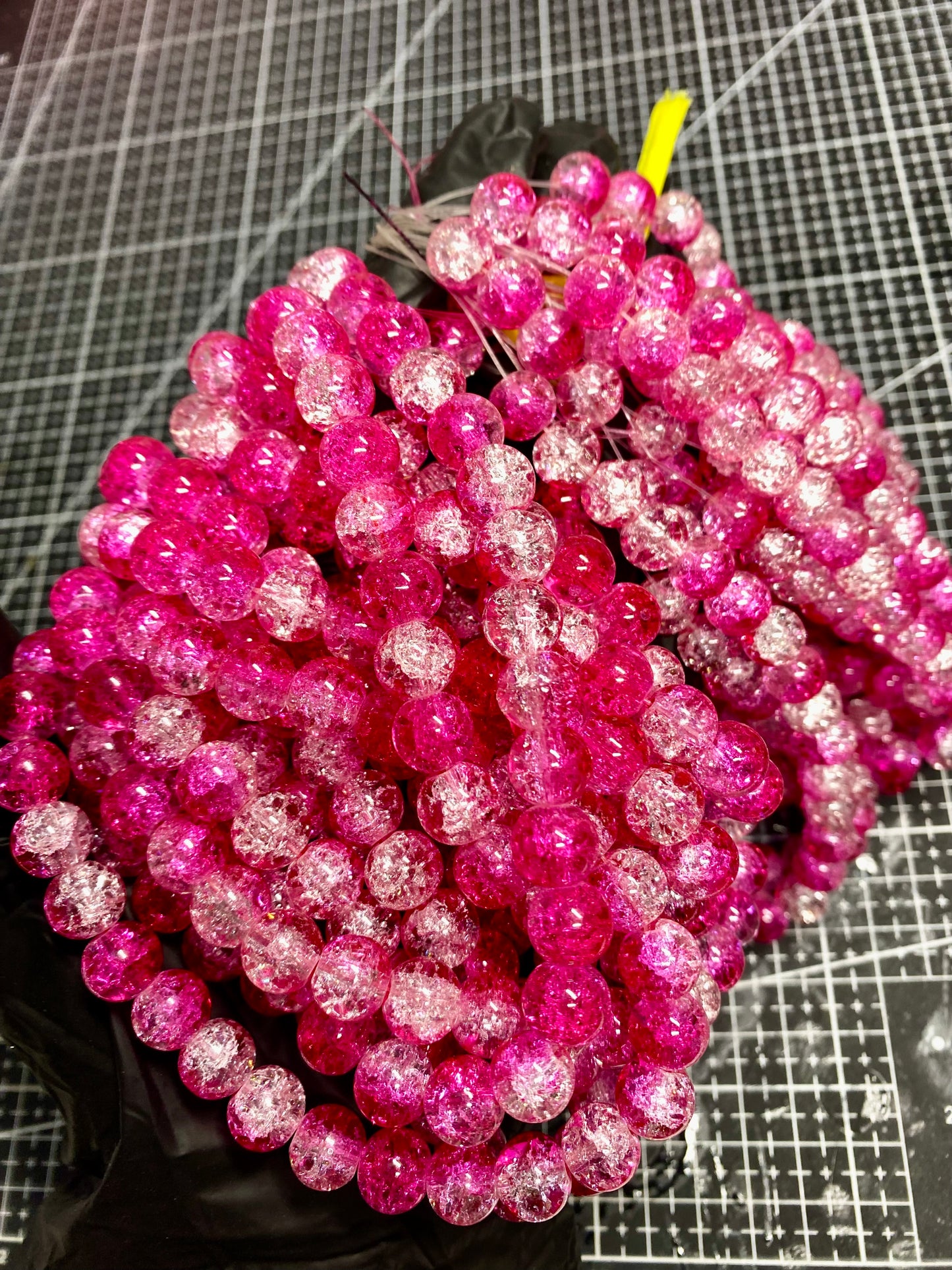 10mm Rose Pink & White Crackle Beads