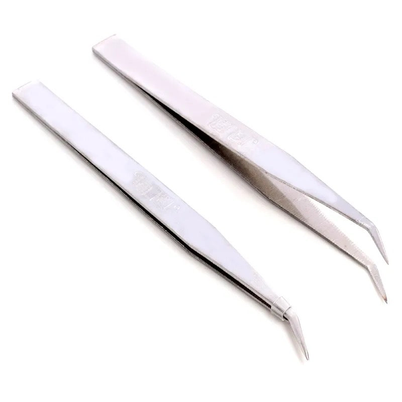 Tweezers