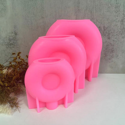 Donut vase mold