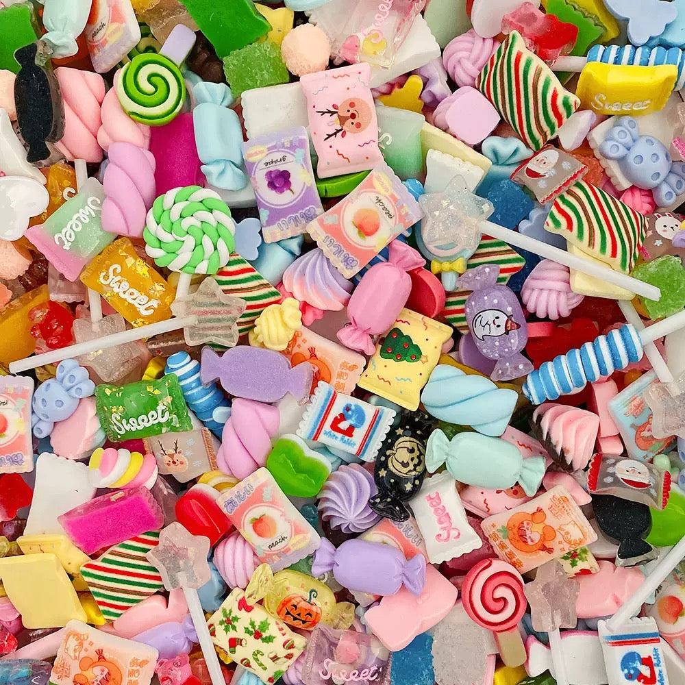 Chunky junk charms (20 pieces) — 10 Colors